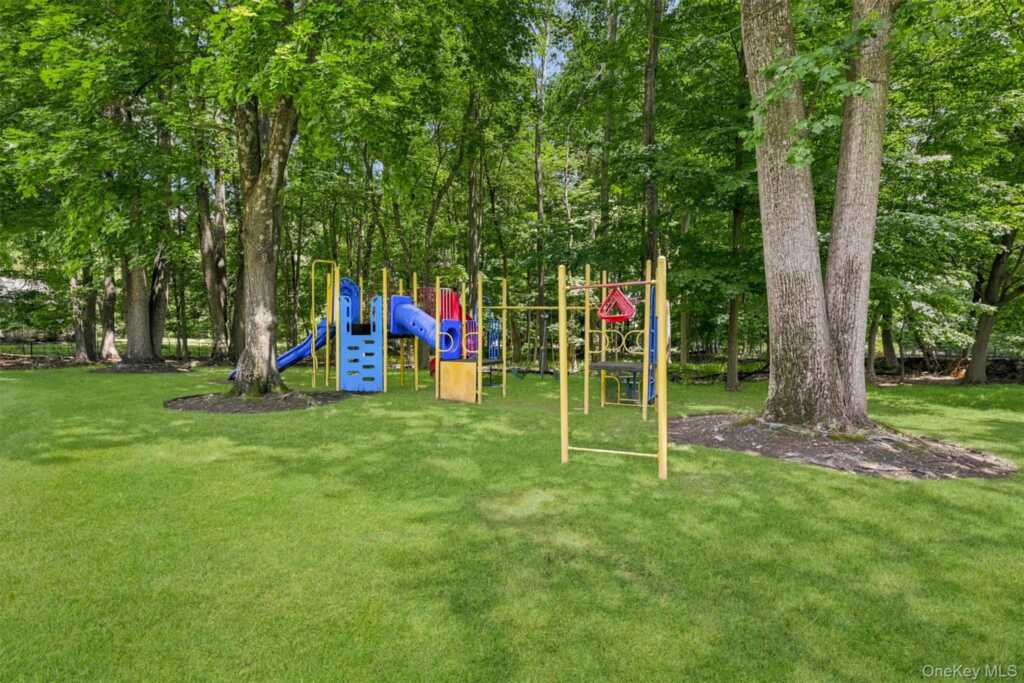 281 Phillips Hill Road, New City, NY 10956 - Photo 42 of 50