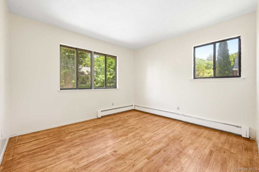 69 Crawford Terrace, New Rochelle, NY 10804 - Photo 16 of 29