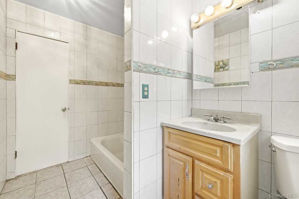 69 Crawford Terrace, New Rochelle, NY 10804 - Photo 20 of 29