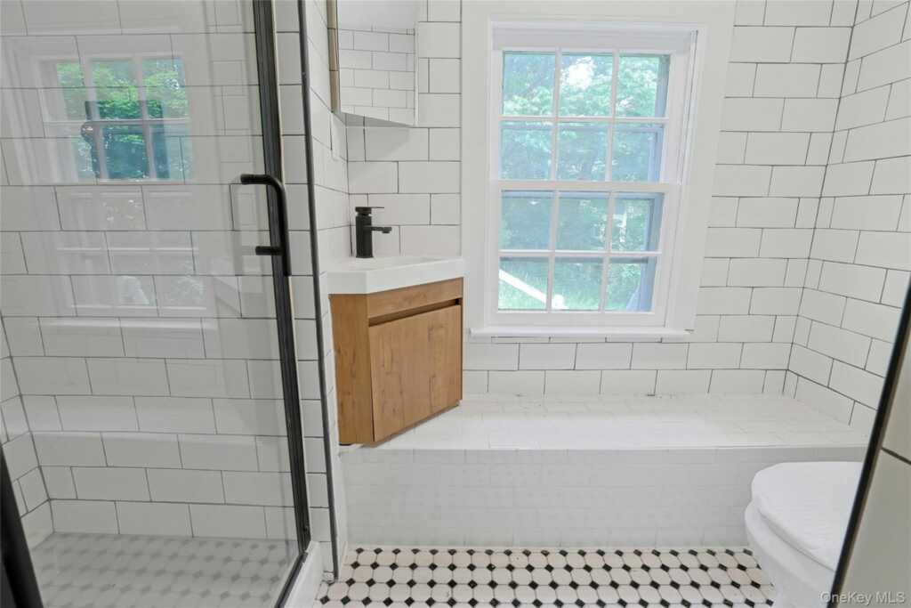 12 Shadyside Avenue, Nyack, NY 10960 - Photo 31 of 50