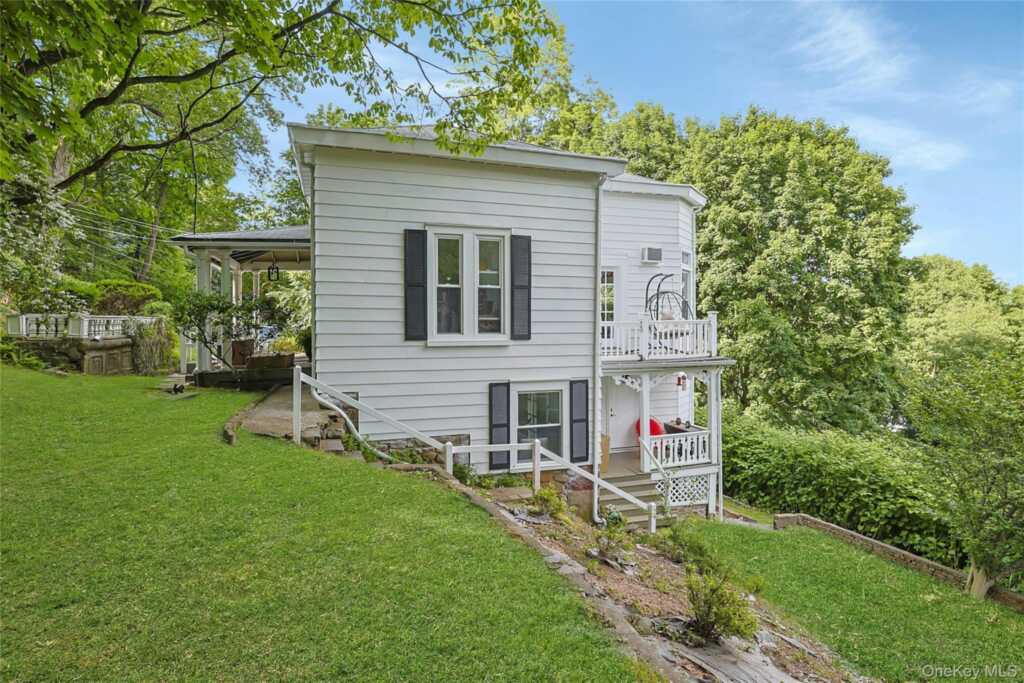 12 Shadyside Avenue, Nyack, NY 10960 - Photo 37 of 50