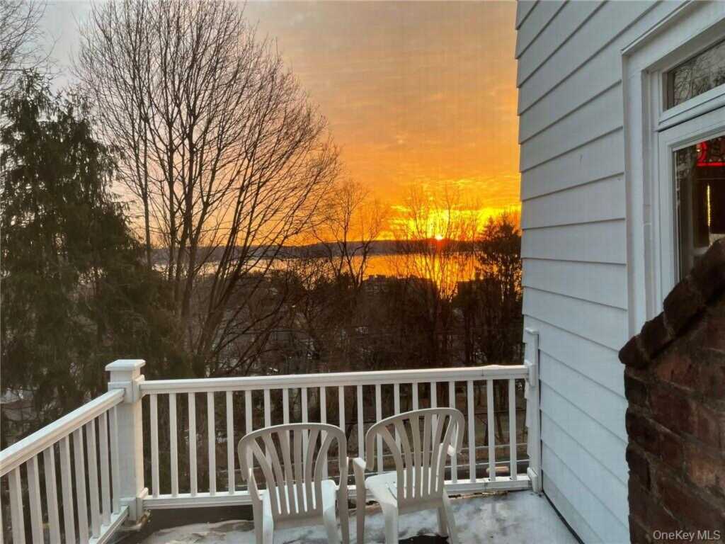 12 Shadyside Avenue, Nyack, NY 10960 - Photo 39 of 50