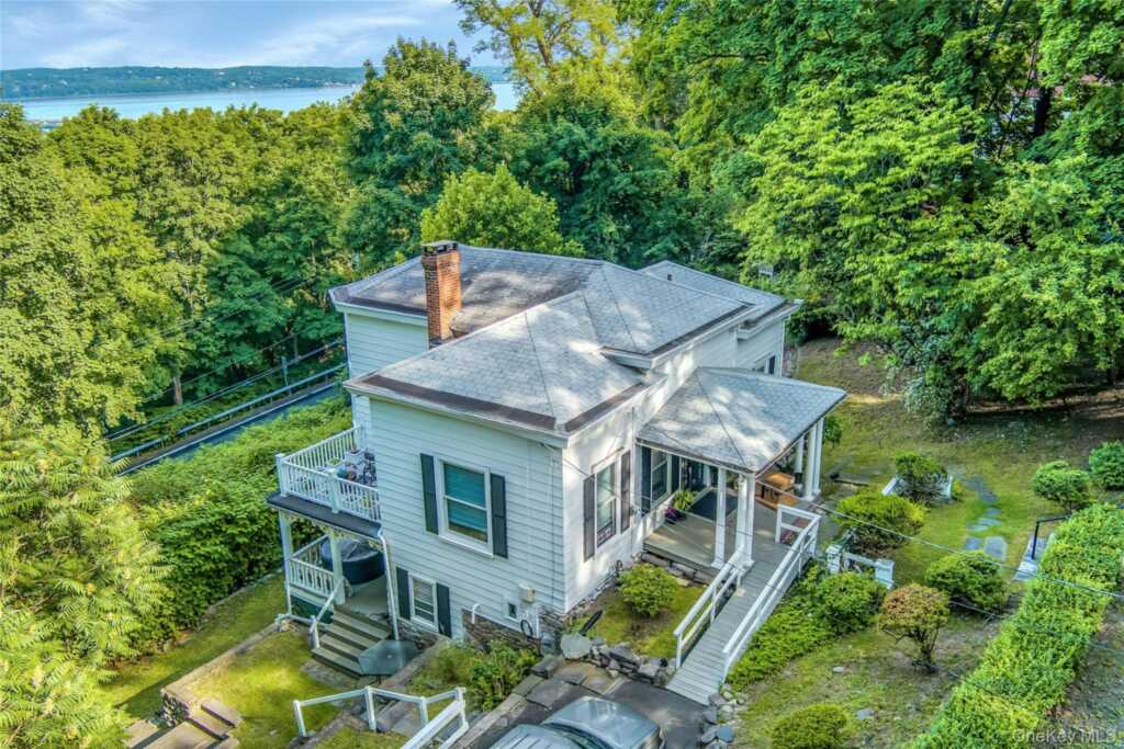12 Shadyside Avenue, Nyack, NY 10960 - Photo 46 of 50