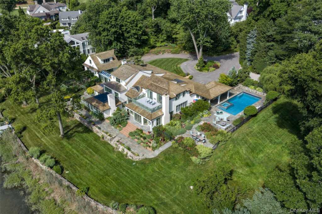 87 Hix Avenue, Rye, NY 10580 - Photo 2 of 43