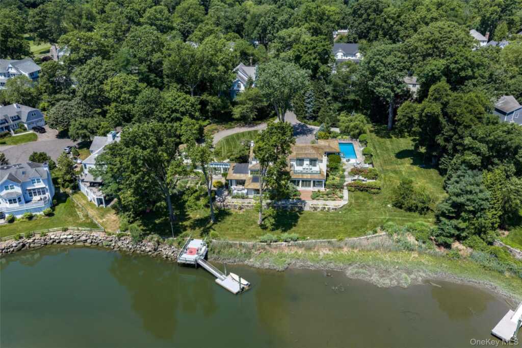 87 Hix Avenue, Rye, NY 10580 - Photo 30 of 43