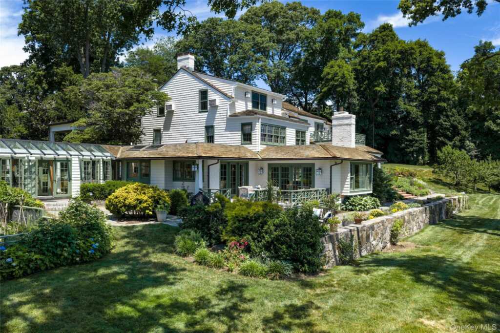 87 Hix Avenue, Rye, NY 10580 - Photo 36 of 43