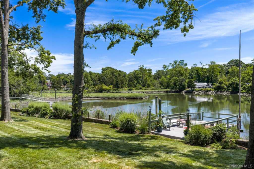 87 Hix Avenue, Rye, NY 10580 - Photo 40 of 43
