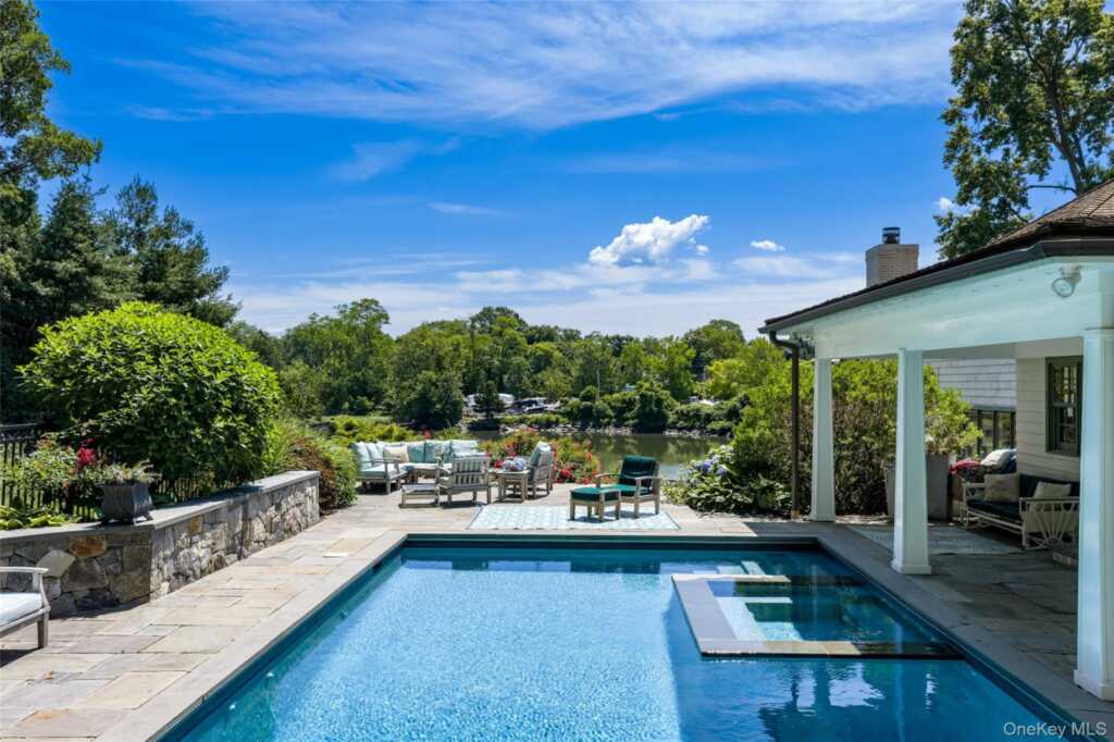 87 Hix Avenue, Rye, NY 10580 - Photo 5 of 43