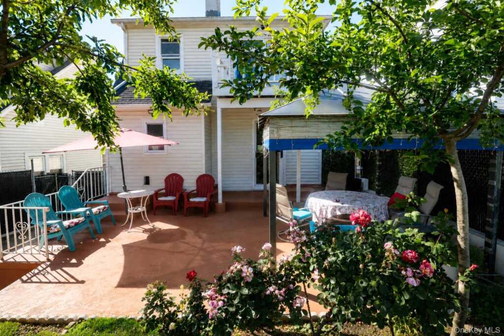 40 Emmett Terrace, New Rochelle, NY 10805 - Photo 40 of 50
