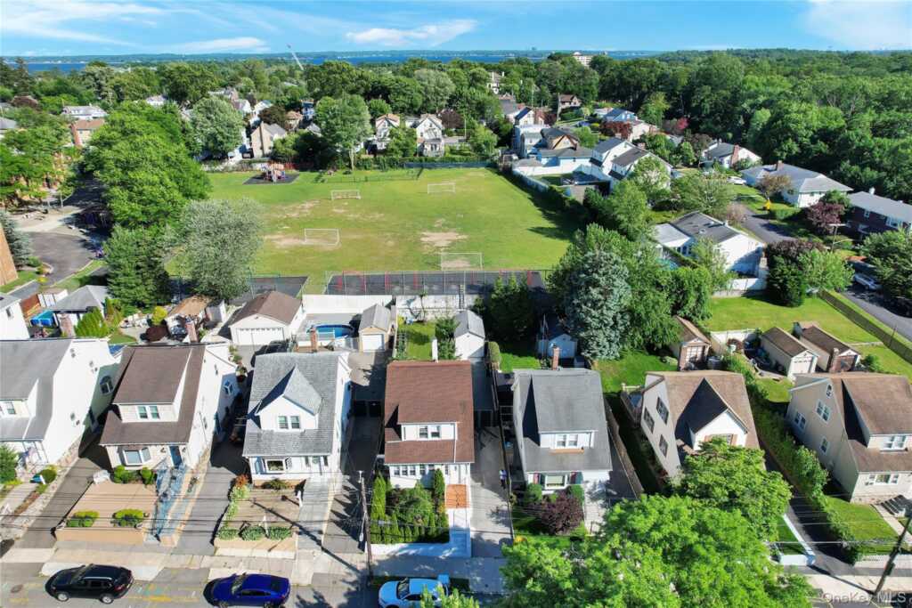 40 Emmett Terrace, New Rochelle, NY 10805 - Photo 47 of 50