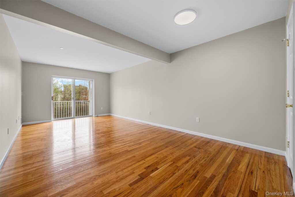 10-12 Chestnut Street, Unit #A304, Suffern, NY 10901 - Photo 11 of 35