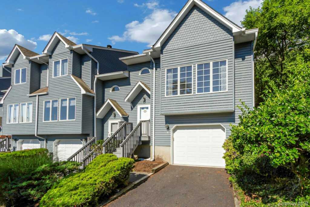 8 Village Gate Way, Unit #8, Nyack, NY 10960 - Photo 2 of 35