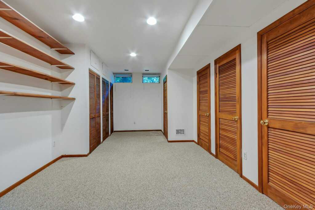 8 Village Gate Way, Unit #8, Nyack, NY 10960 - Photo 23 of 35