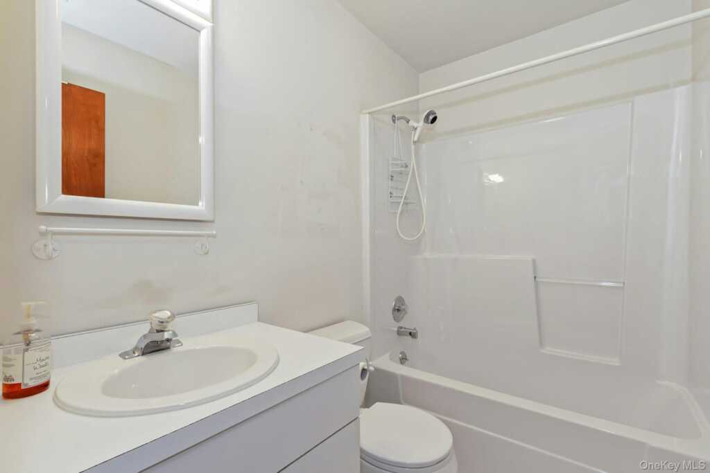 8 Village Gate Way, Unit #8, Nyack, NY 10960 - Photo 25 of 35