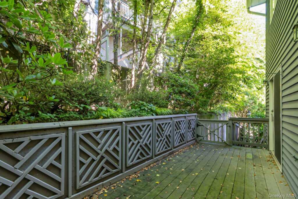 8 Village Gate Way, Unit #8, Nyack, NY 10960 - Photo 26 of 35