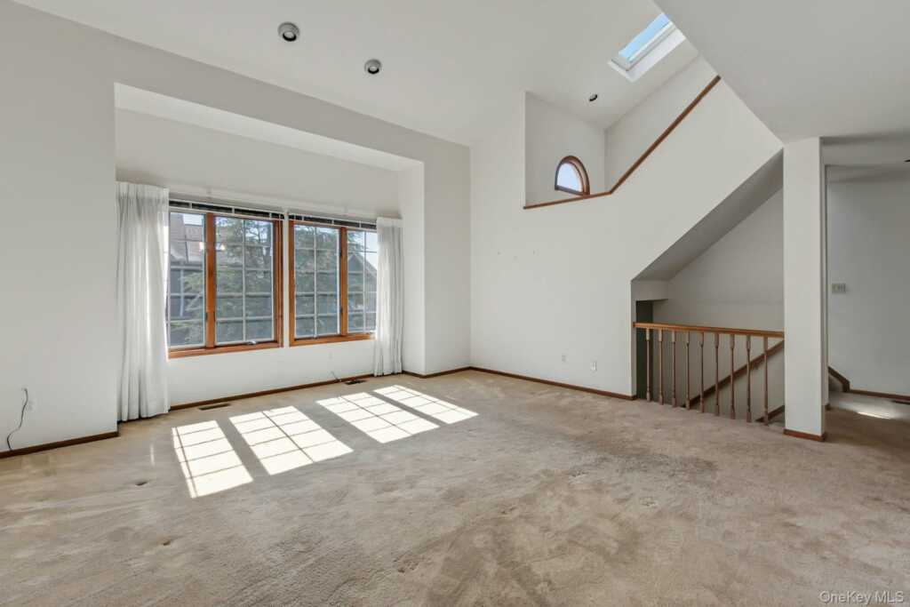 8 Village Gate Way, Unit #8, Nyack, NY 10960 - Photo 7 of 35