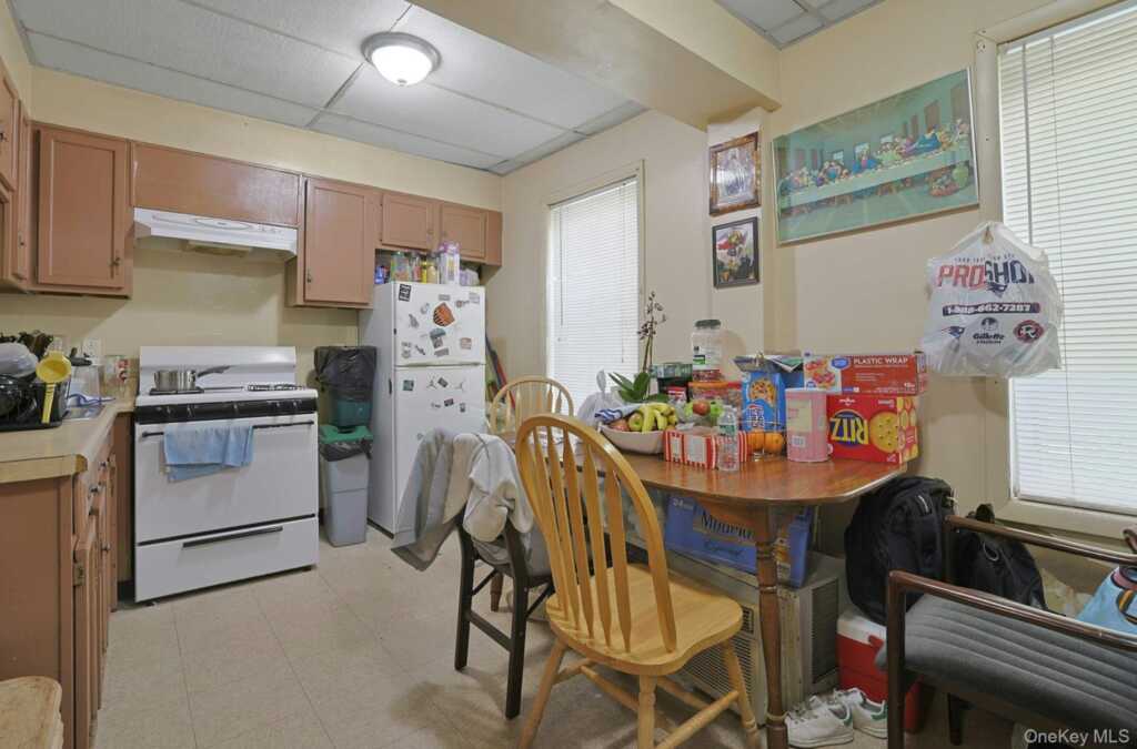 91 Ferris Avenue, White Plains, NY 10603 - Photo 4 of 10