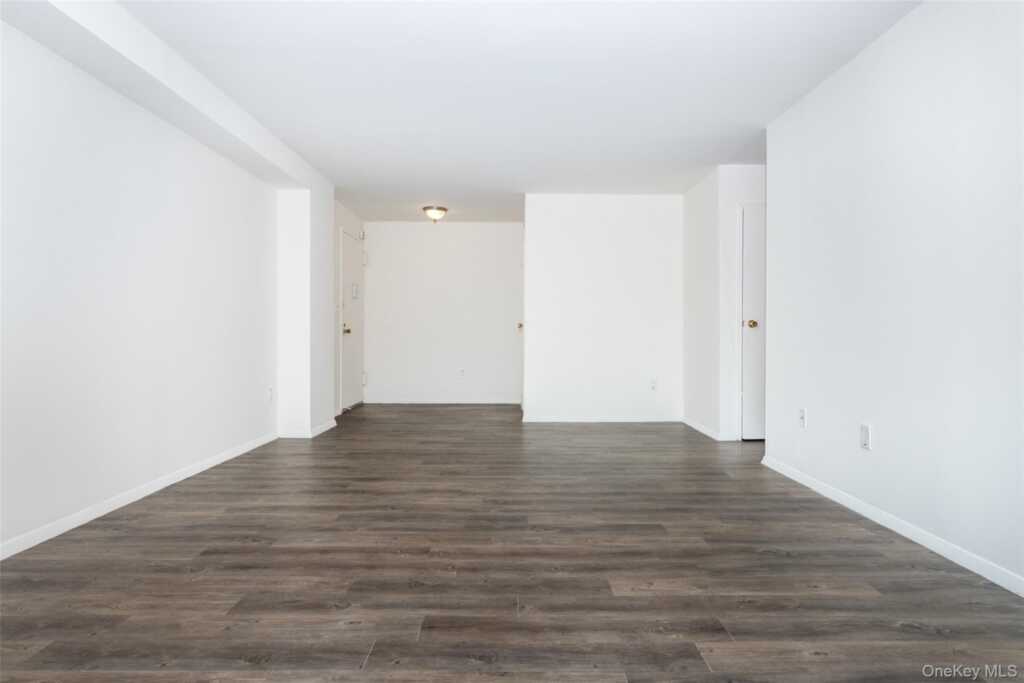 7 Lake Street, Unit #8-B, White Plains, NY 10603 - Photo 10 of 26