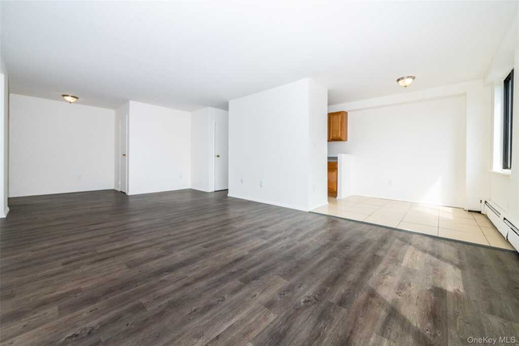 7 Lake Street, Unit #8-B, White Plains, NY 10603 - Photo 11 of 26