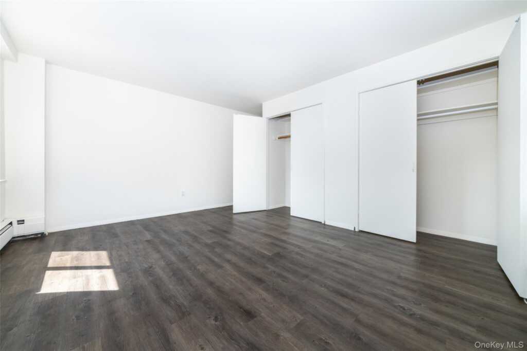 7 Lake Street, Unit #8-B, White Plains, NY 10603 - Photo 24 of 26