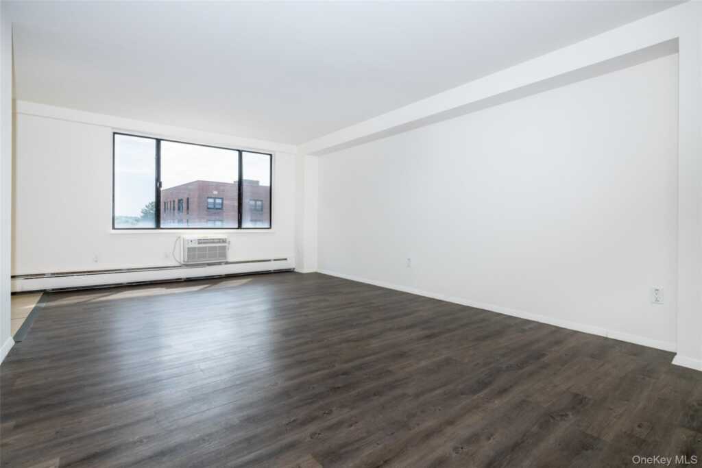 7 Lake Street, Unit #8-B, White Plains, NY 10603 - Photo 9 of 26