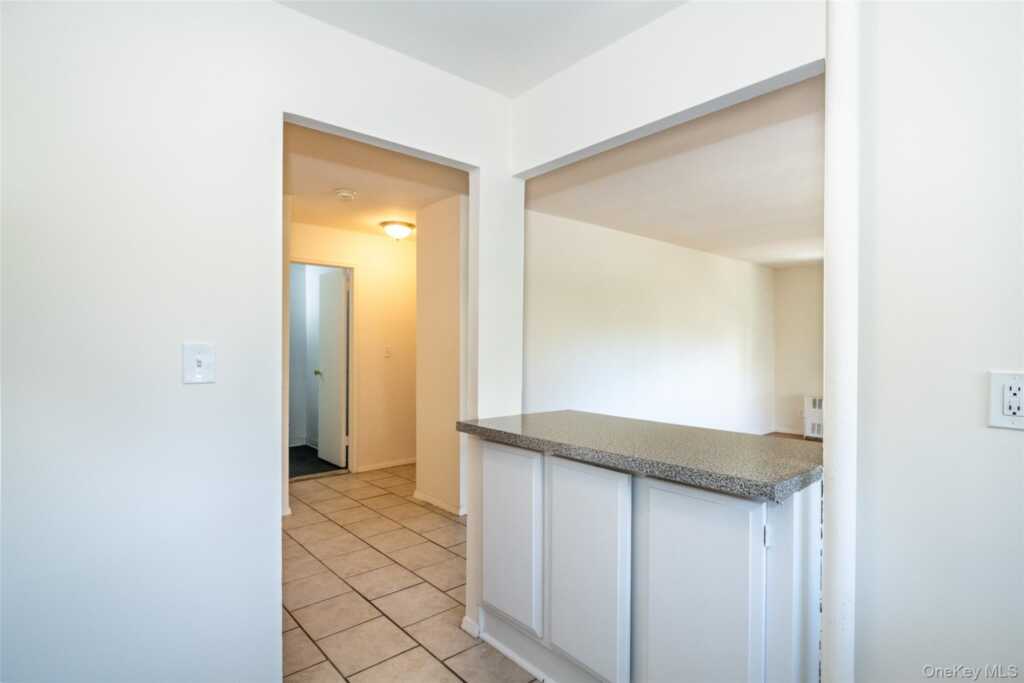 15 Lake Street, Unit #4-J, White Plains, NY 10603 - Photo 13 of 23
