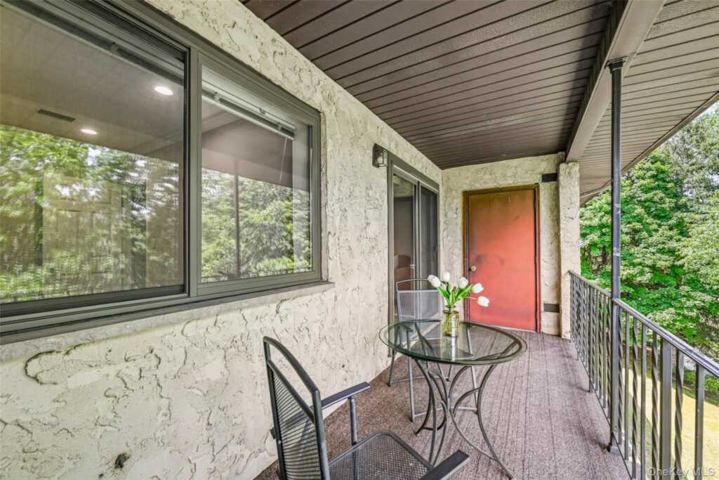72 Omni Parc Drive, Nanuet, NY 10954 - Photo 14 of 16