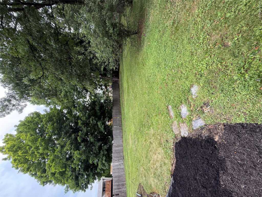 7 Twin Court, Pearl River, NY 10965 - Photo 14 of 16