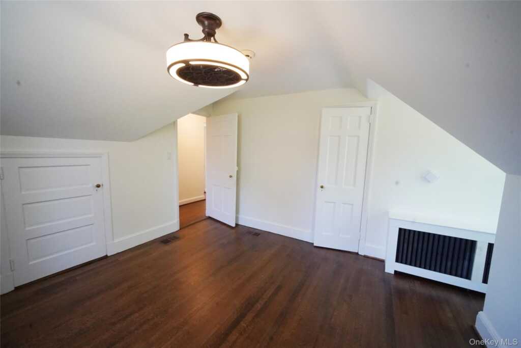 416 Ridgeway, White Plains, NY 10605 - Photo 4 of 15