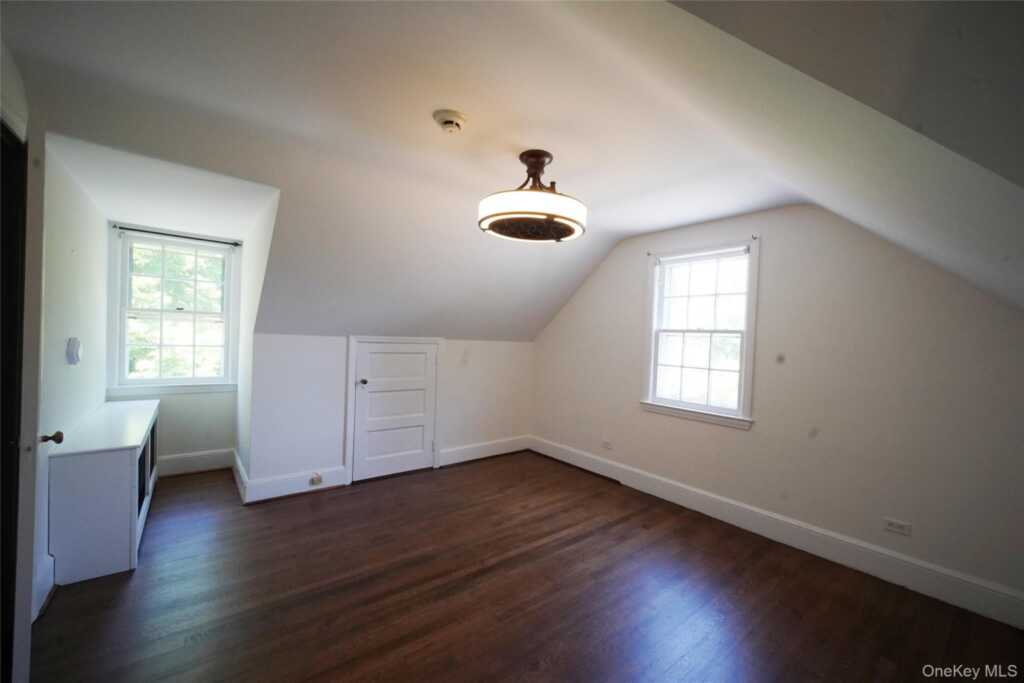 416 Ridgeway, White Plains, NY 10605 - Photo 7 of 15
