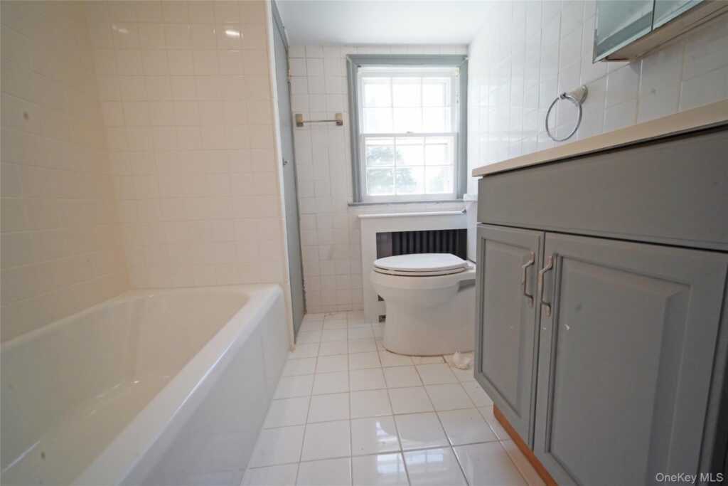 416 Ridgeway, White Plains, NY 10605 - Photo 8 of 15