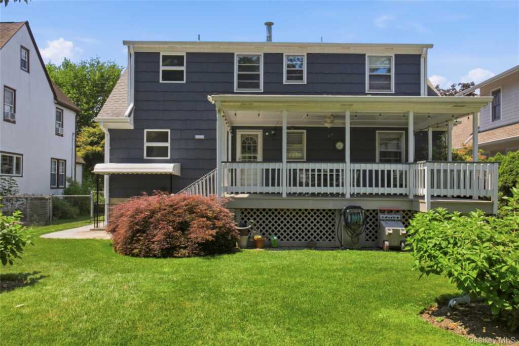 419 Beach Avenue, Rye, NY 10543 - Photo 4 of 28