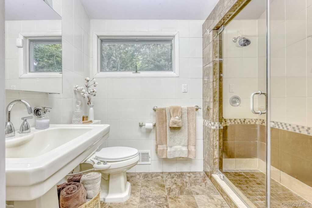 10 Longbow Road, Suffern, NY 10901 - Photo 17 of 27