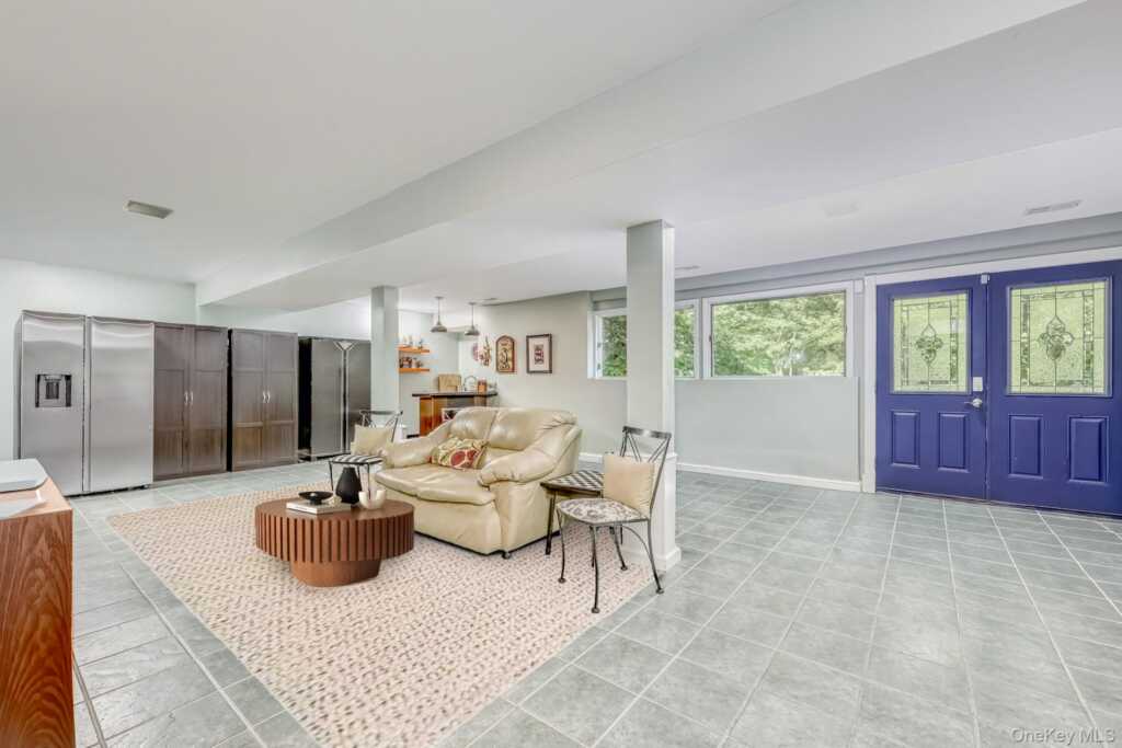 10 Longbow Road, Suffern, NY 10901 - Photo 18 of 27