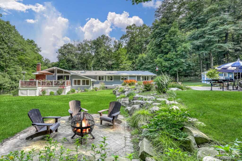 10 Longbow Road, Suffern, NY 10901 - Photo 21 of 27