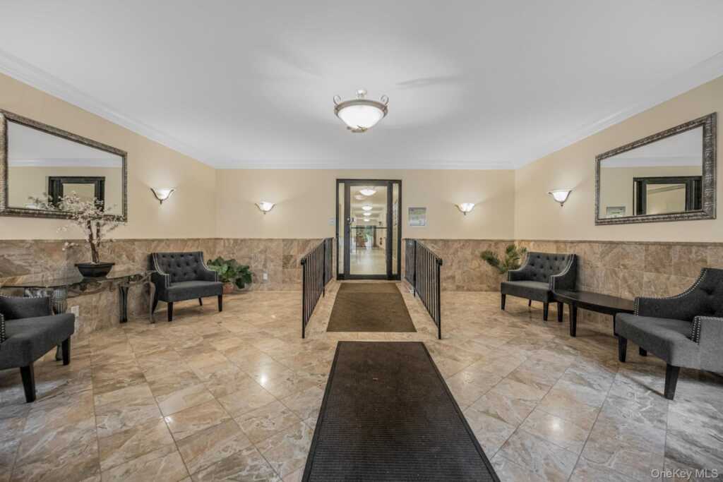 42 Barker Avenue, Unit #2B, White Plains, NY 10601 - Photo 4 of 16