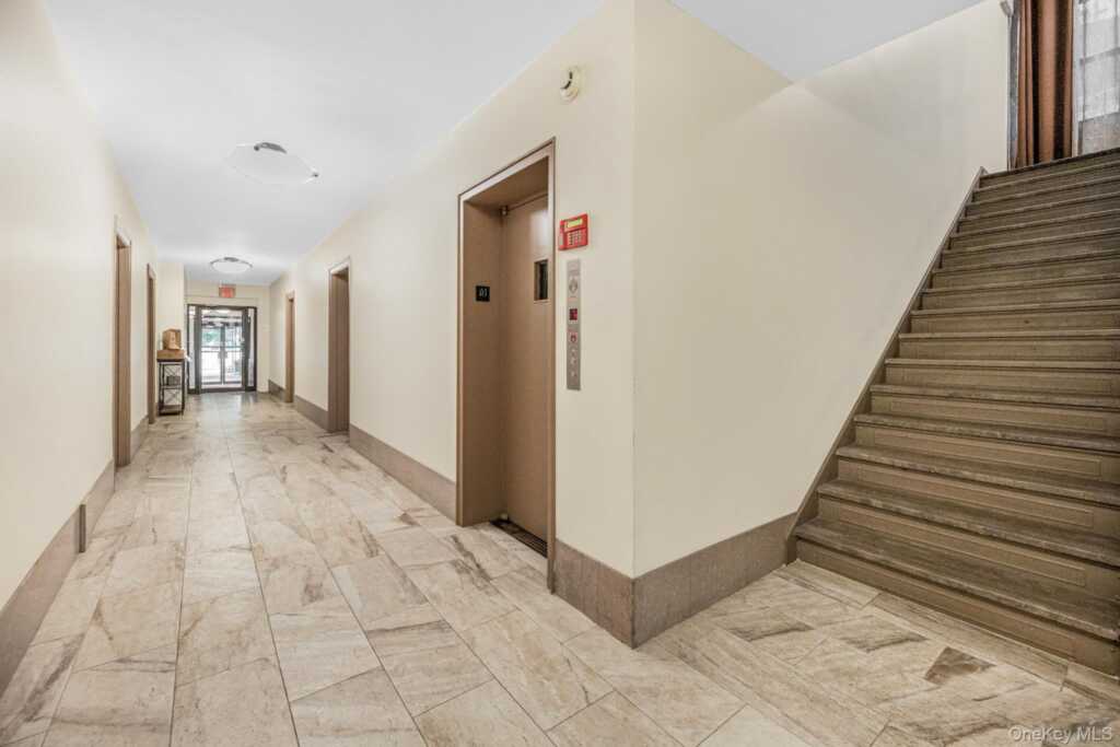 42 Barker Avenue, Unit #2B, White Plains, NY 10601 - Photo 5 of 16
