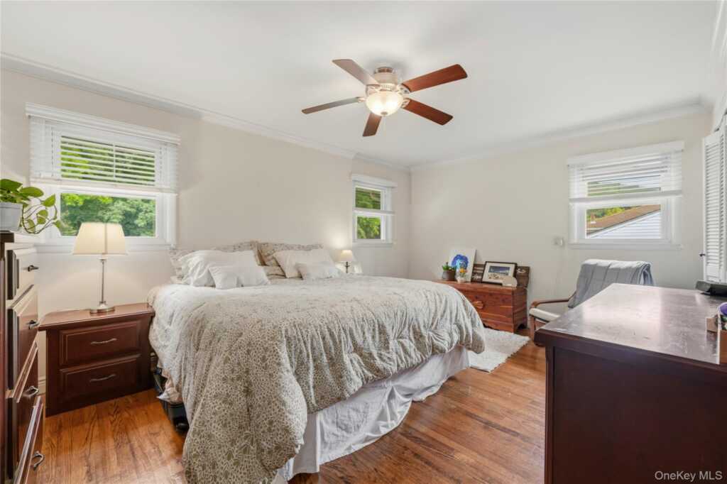 4 Forest Knoll Drive, Suffern, NY 10901 - Photo 15 of 37