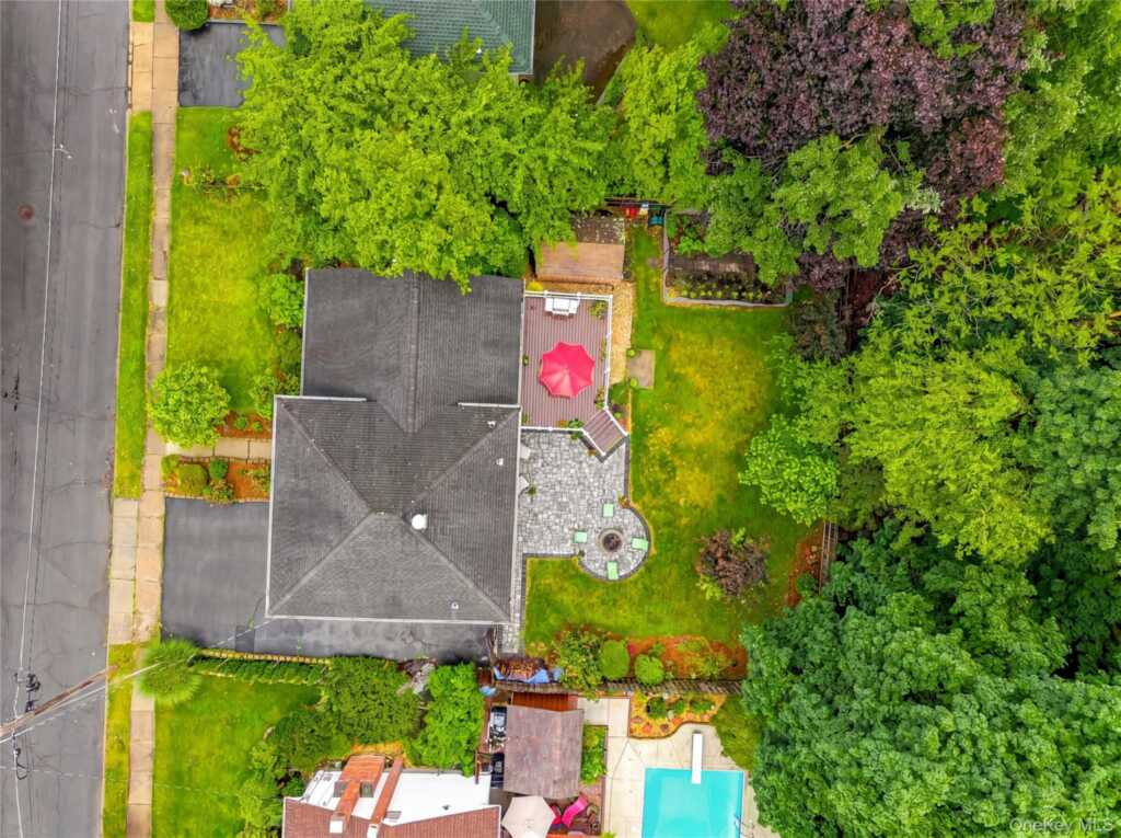 4 Forest Knoll Drive, Suffern, NY 10901 - Photo 35 of 37