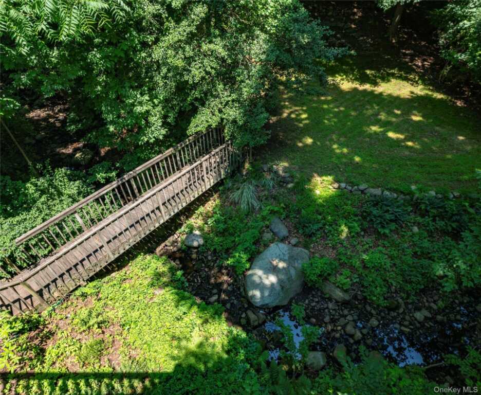 12 Sickletown Road, Pearl River, NY 10965 - Photo 11 of 50