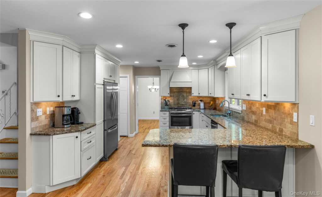 12 Sickletown Road, Pearl River, NY 10965 - Photo 14 of 50