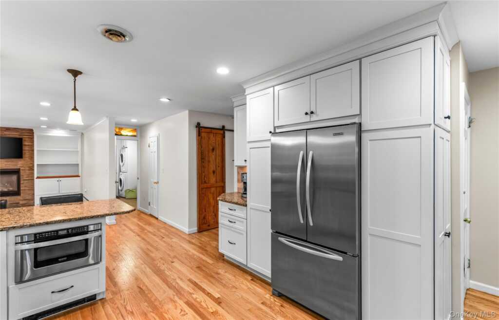 12 Sickletown Road, Pearl River, NY 10965 - Photo 15 of 50