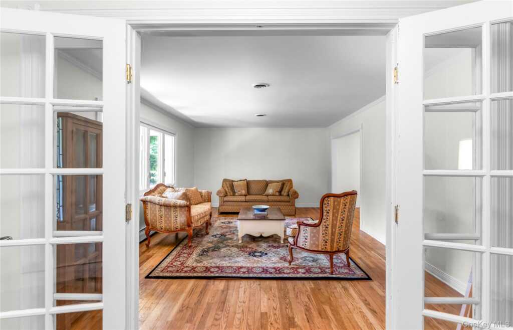 12 Sickletown Road, Pearl River, NY 10965 - Photo 24 of 50
