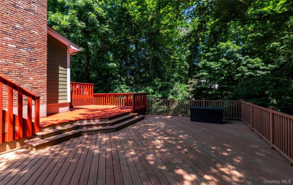 12 Sickletown Road, Pearl River, NY 10965 - Photo 8 of 50