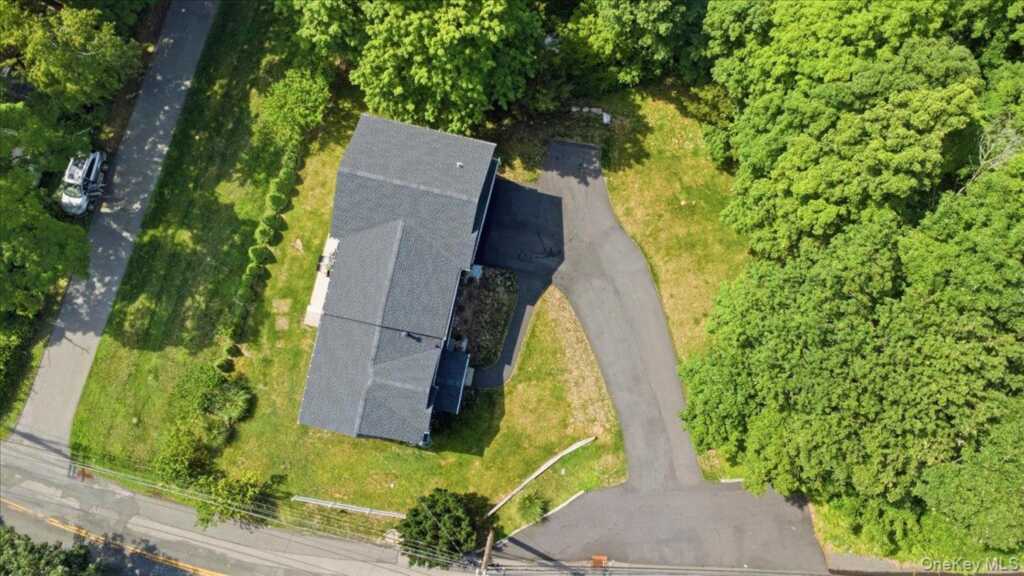 436 Storms Road, Valley Cottage, NY 10989 - Photo 24 of 34