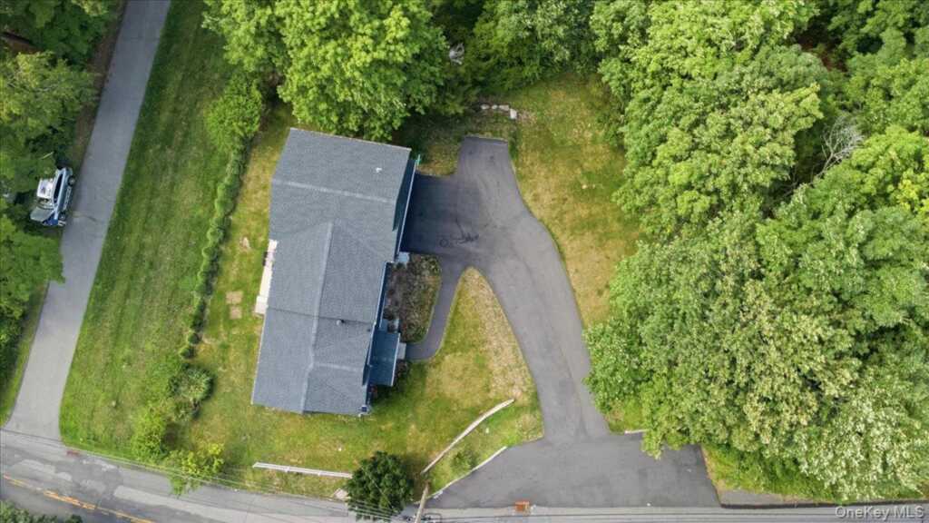 436 Storms Road, Valley Cottage, NY 10989 - Photo 31 of 34