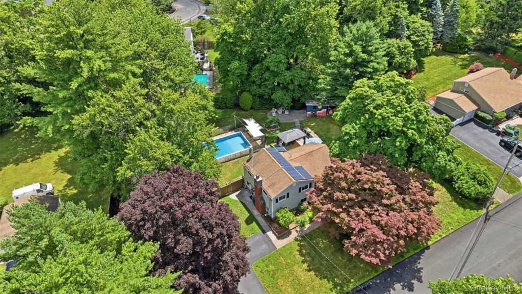 9 Homestead Lane, New City, NY 10956 - Photo 3 of 30
