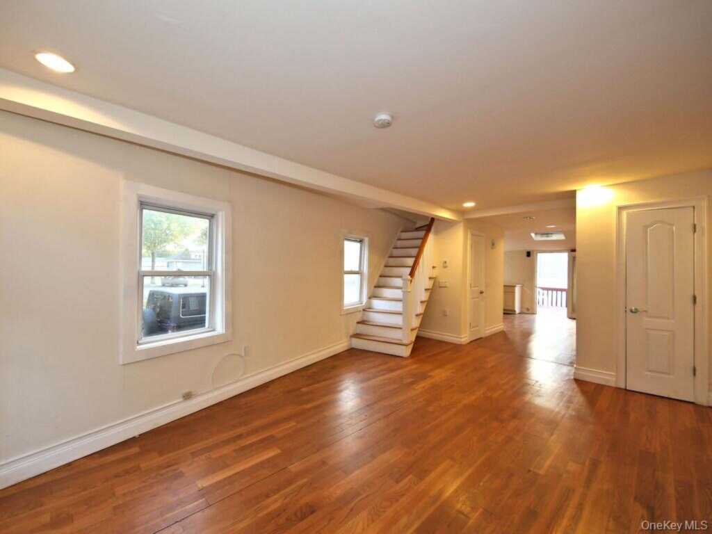 632 Milton Road, Rye, NY 10580 - Photo 3 of 13