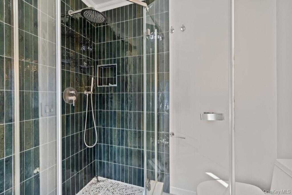 21 Ardsley Drive, New City, NY 10956 - Photo 33 of 43
