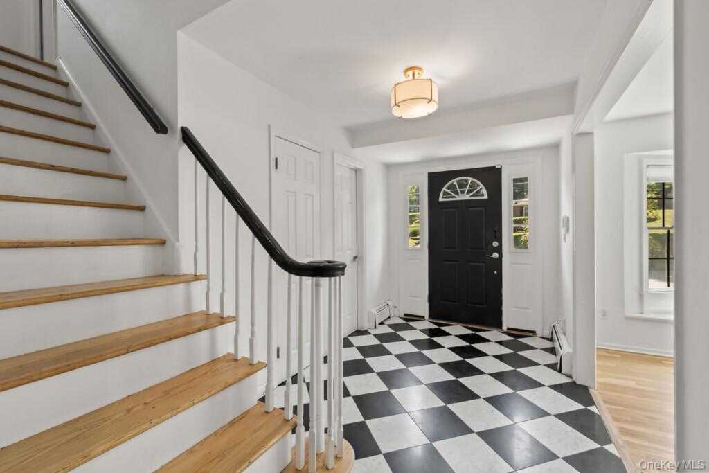 21 Ardsley Drive, New City, NY 10956 - Photo 4 of 43